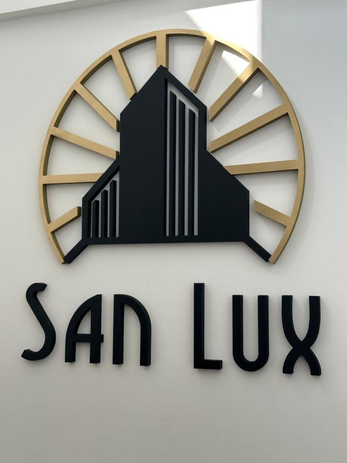 San Lux Dunavska Нови Сад Екстериор снимка